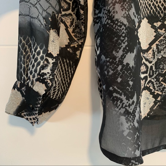 Vero Moda | Patterned See-Through Button Up - Picture 5 of 13